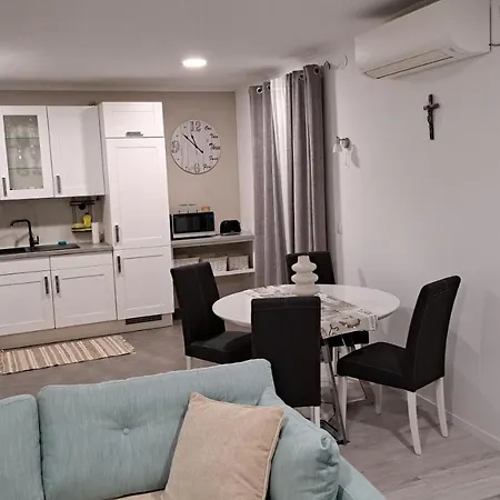 Tianni * דוברובניק